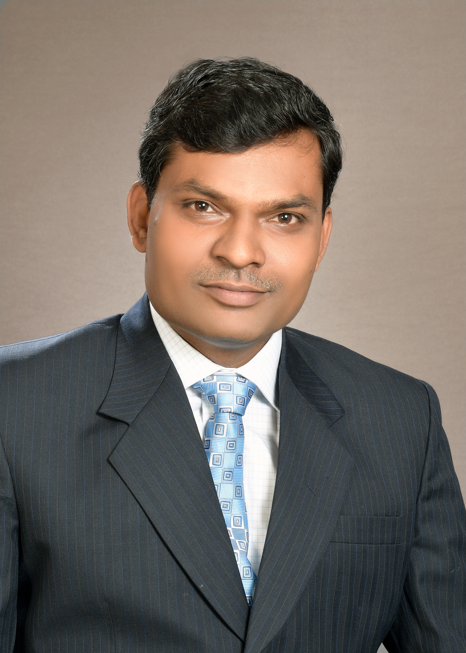 Adv. Amol Thakre